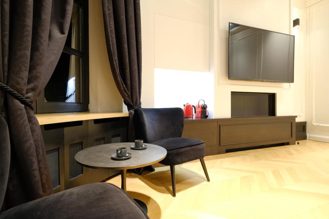 מונס Suite La Duchesse Et Parking Prive Gratuit מראה חיצוני תמונה